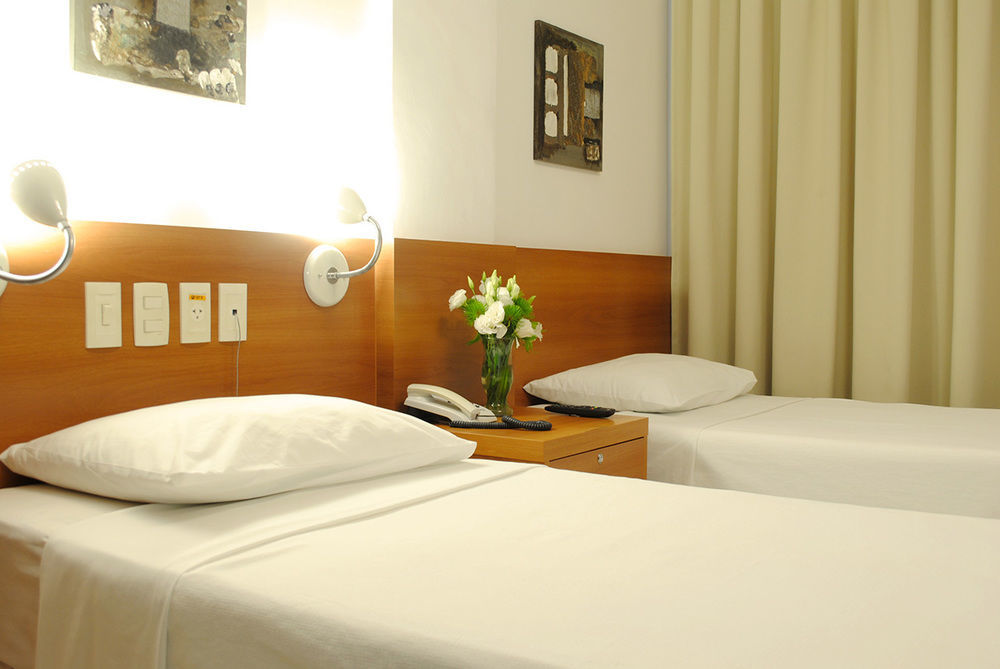 Grande - - Es Hotel 3*