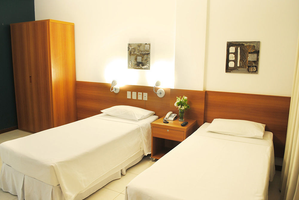Hotel Grande - - Es
