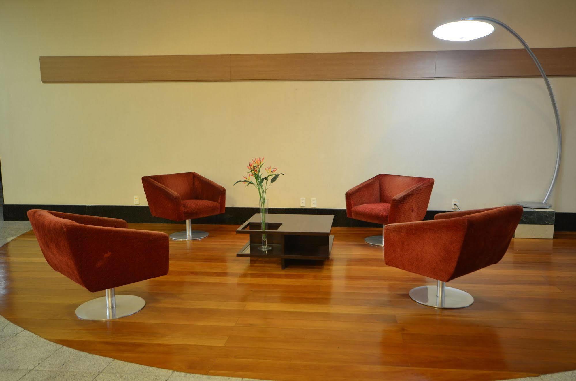 Hotel Grande - - Es